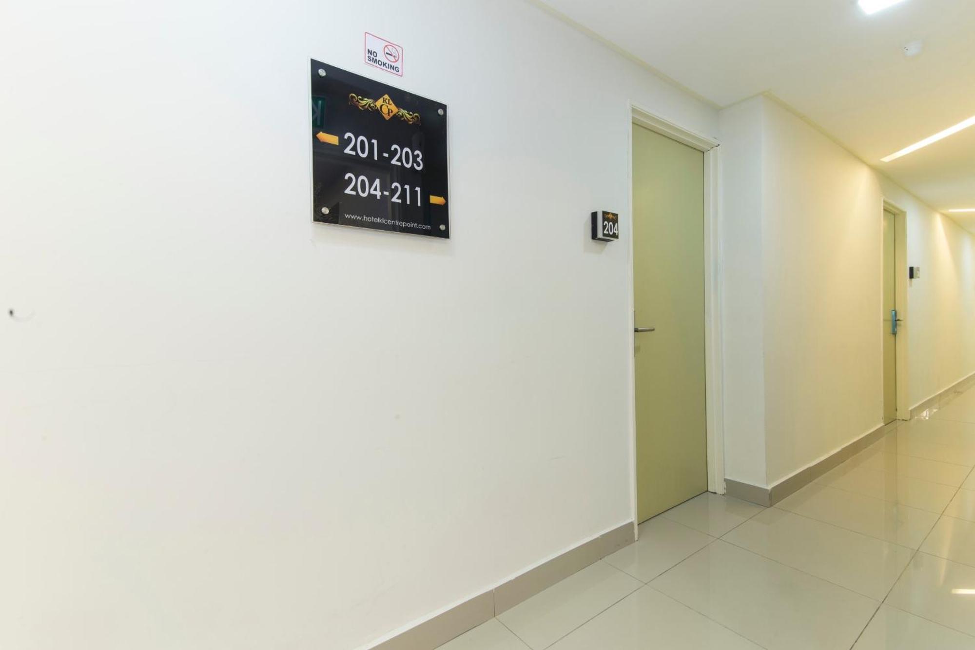 Oyo 552 Hotel Kl Centre Point Kuala Lumpur Exterior foto